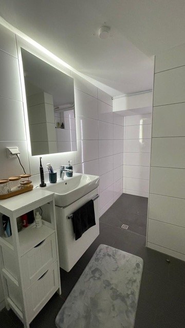 *** Vermietet*** Sehr schöne 2,5 Zi. Wohnung mit Gartennutzung
