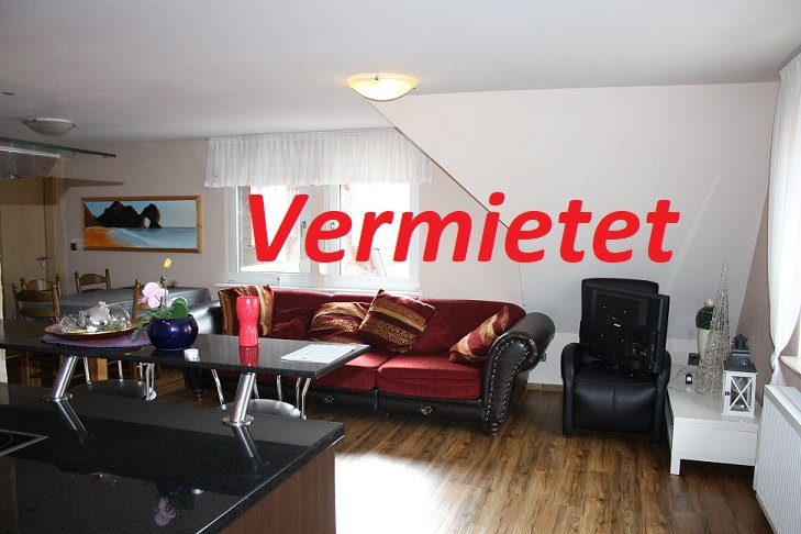 *** Vermietet *** Schöne helle Obergeschoss-Wohnung mit Gartennutzung nach Absprache zu vermieten