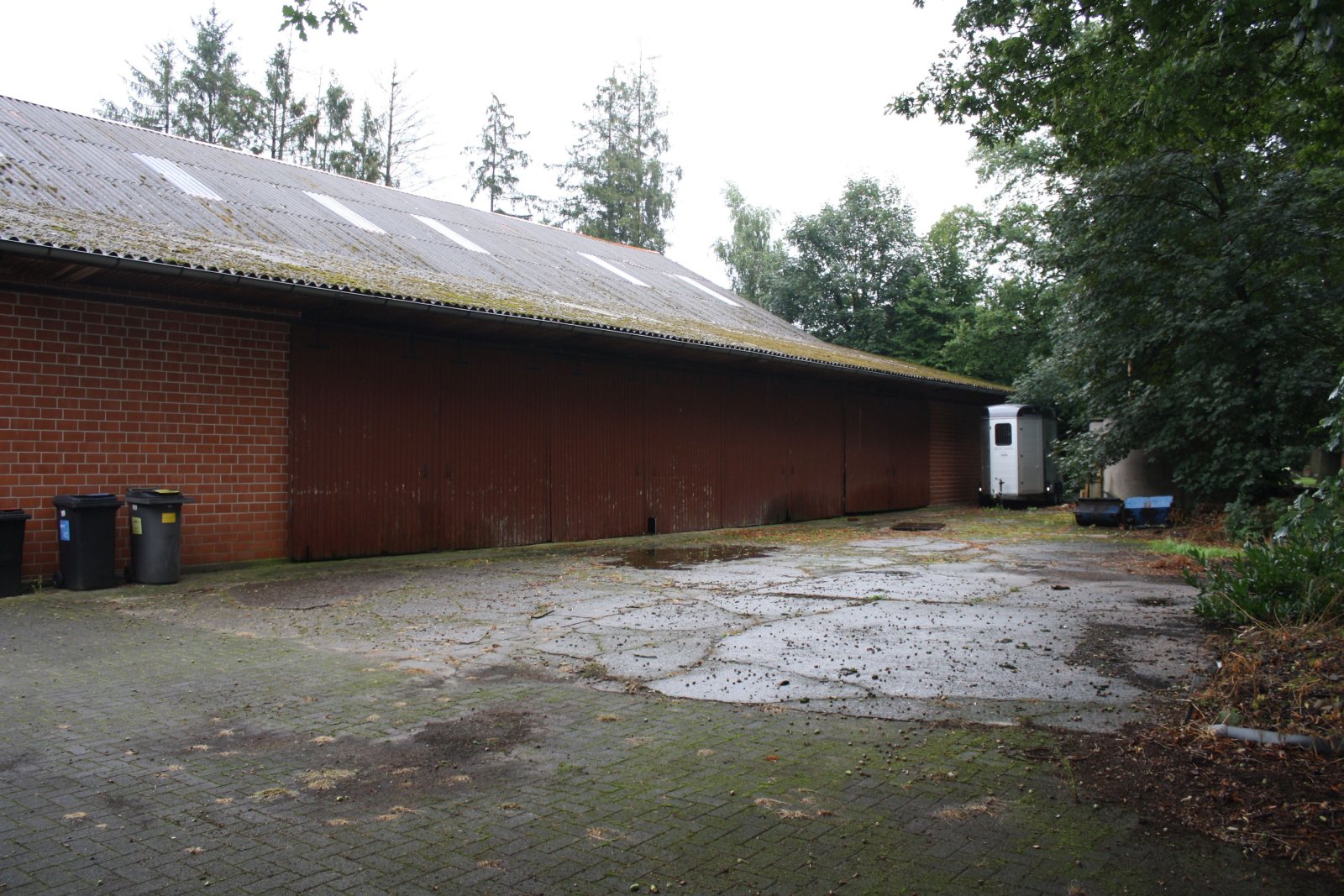 """RESERVIERT""" Wohnen, wo Pferde sich wohlfühlen – mit Reithalle und großzügigen Weideflächen