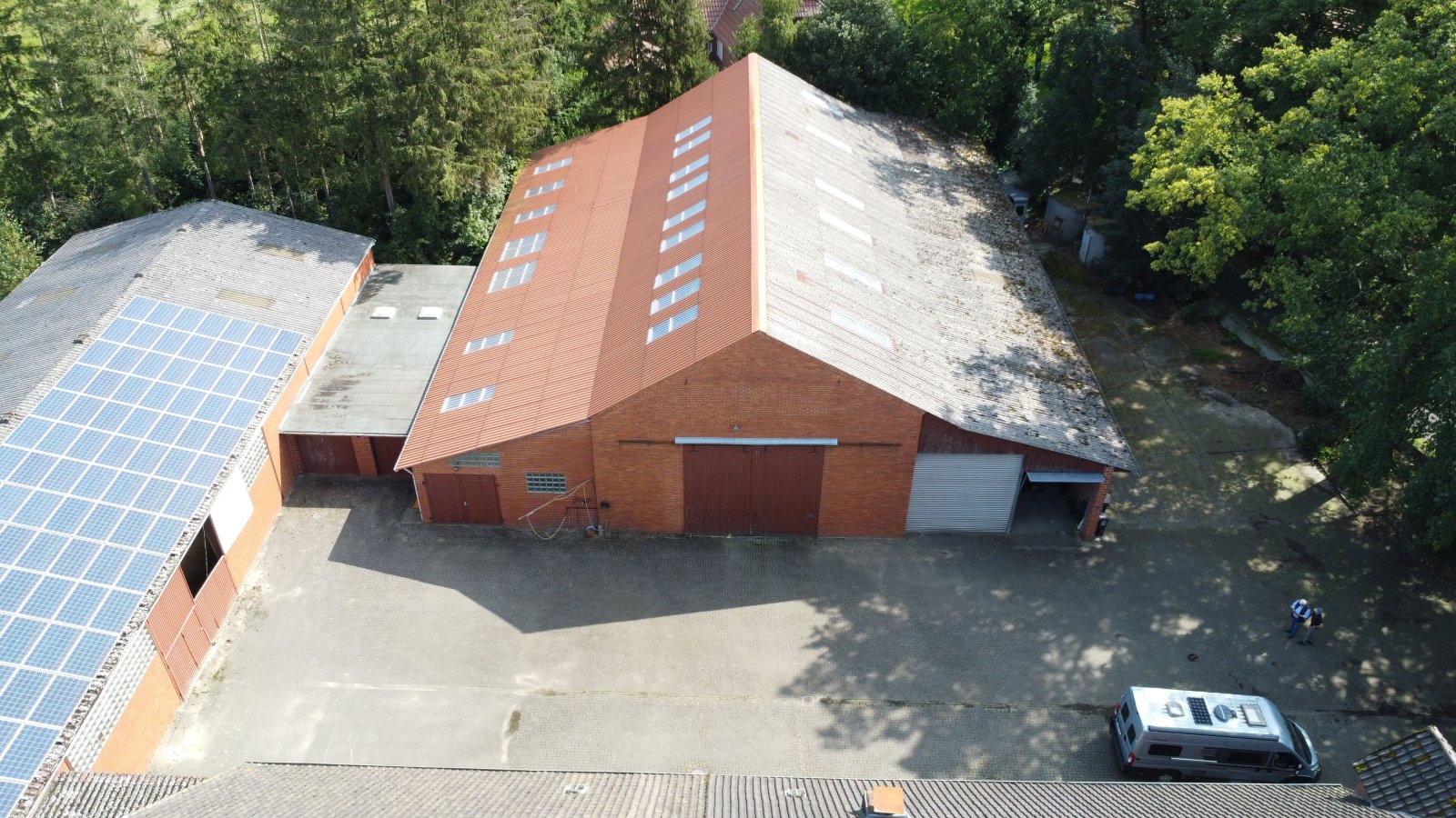 """RESERVIERT""" Wohnen, wo Pferde sich wohlfühlen – mit Reithalle und großzügigen Weideflächen
