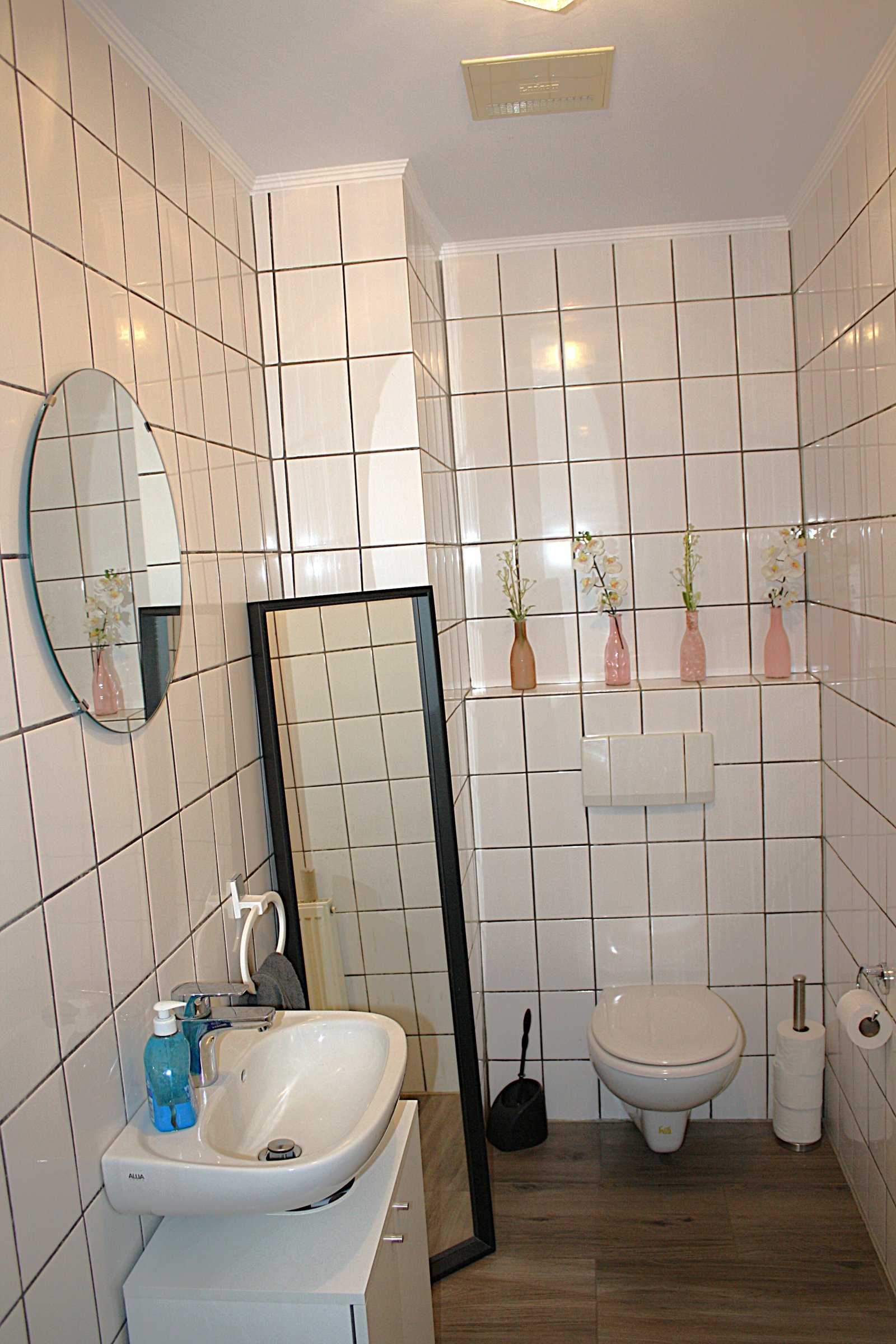 Großzügiges Wohnhaus mit Wintergarten, Poolhaus und vielseitigen Nutzungsmöglichkeiten