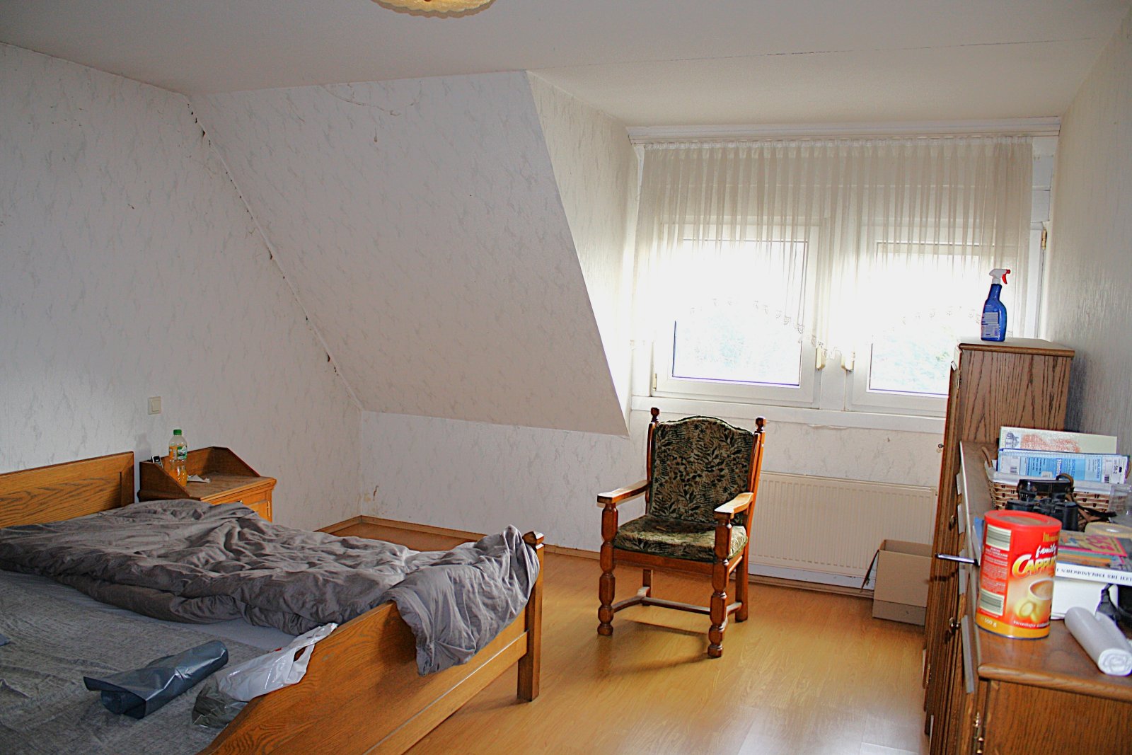 Großzügiges Wohnhaus mit Wintergarten, Poolhaus und vielseitigen Nutzungsmöglichkeiten