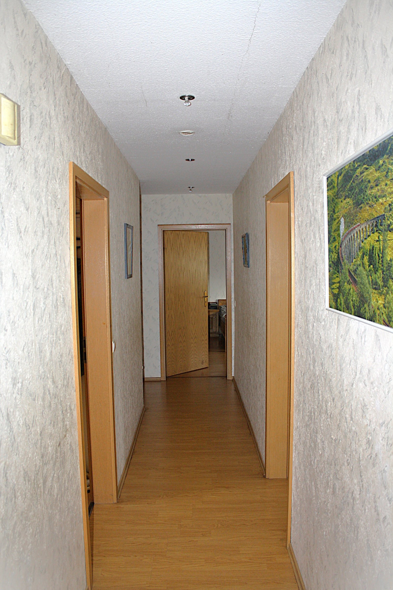 Großzügiges Wohnhaus mit Wintergarten, Poolhaus und vielseitigen Nutzungsmöglichkeiten