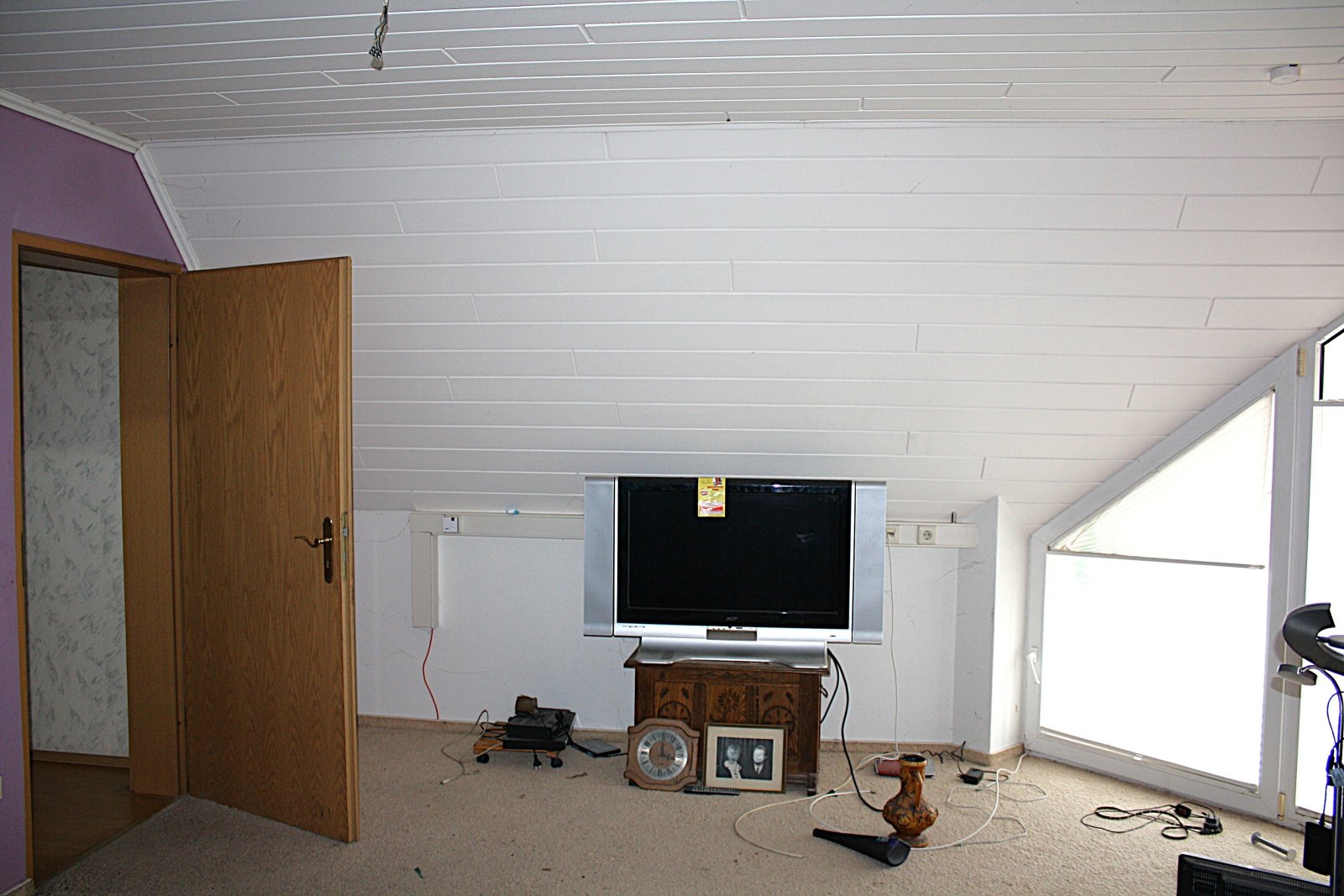 Großzügiges Wohnhaus mit Wintergarten, Poolhaus und vielseitigen Nutzungsmöglichkeiten