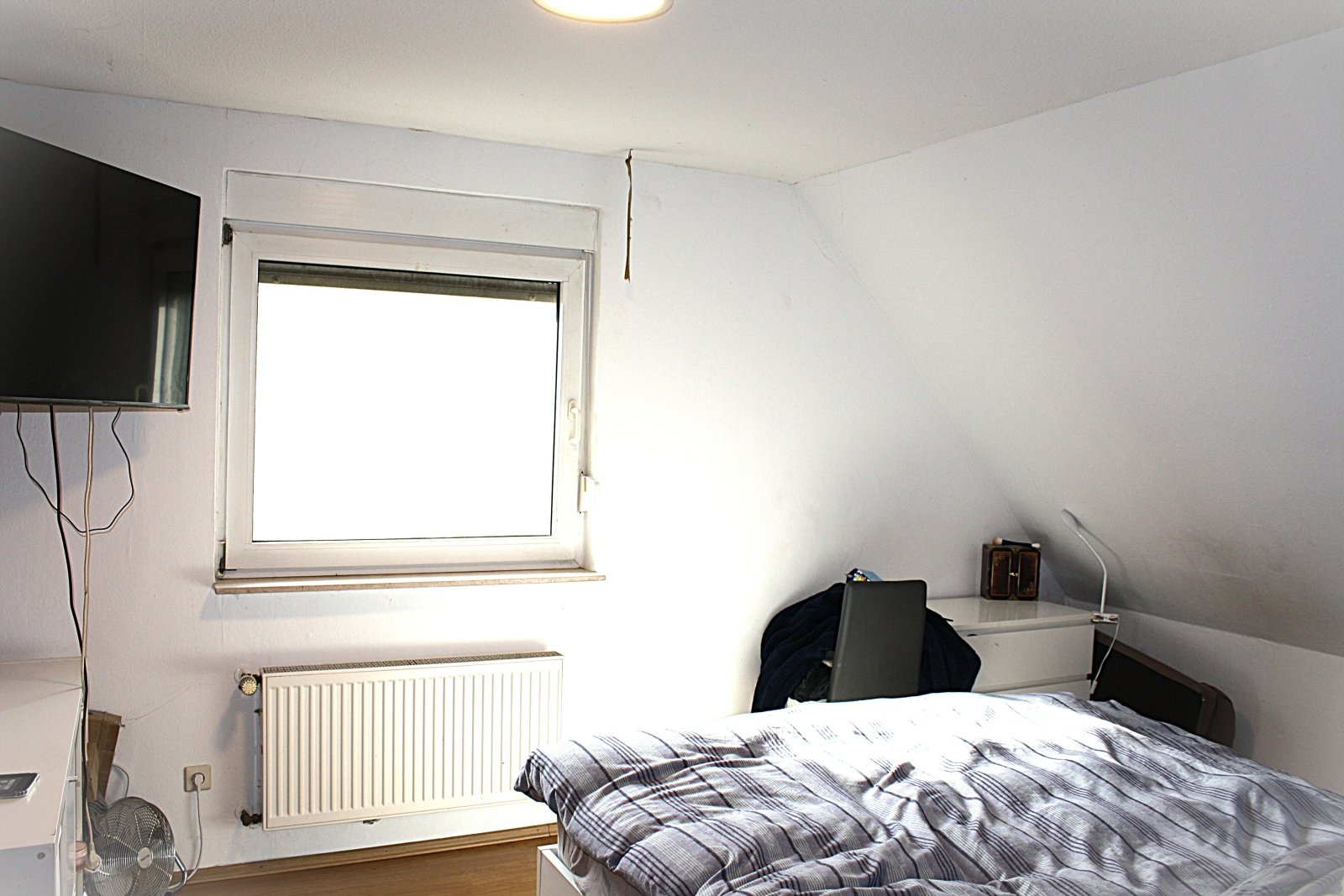 Großzügiges Wohnhaus mit Wintergarten, Poolhaus und vielseitigen Nutzungsmöglichkeiten