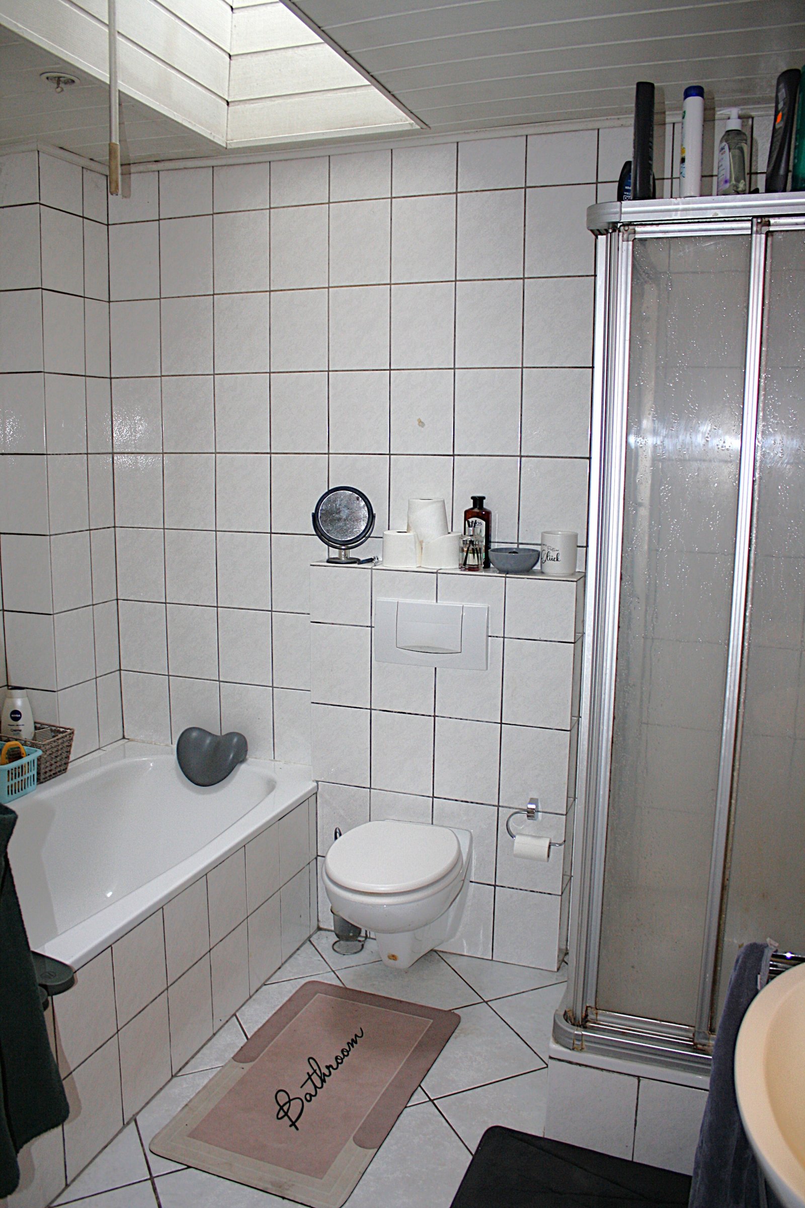 Großzügiges Wohnhaus mit Wintergarten, Poolhaus und vielseitigen Nutzungsmöglichkeiten