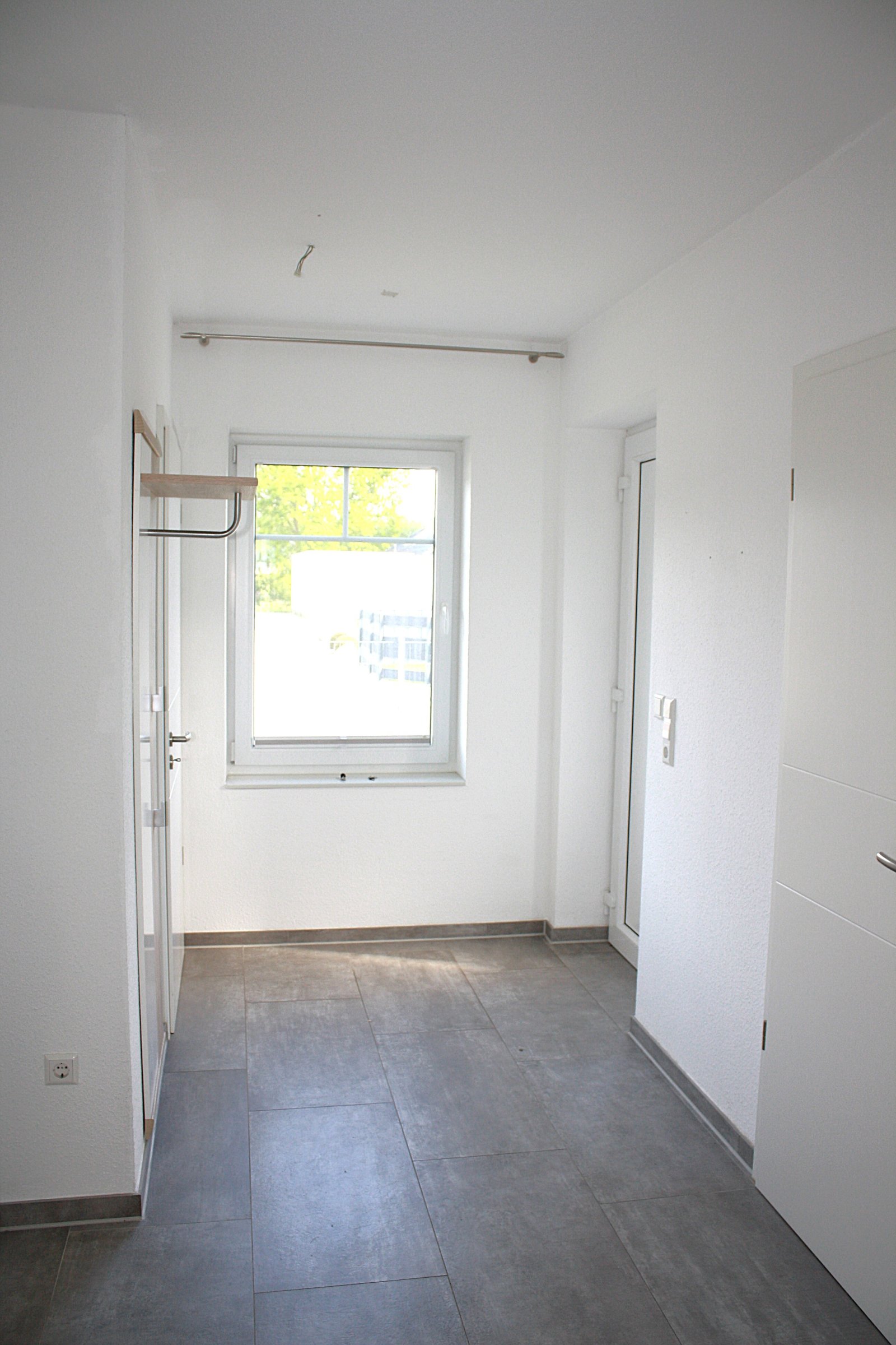 Bungalow in Seenähe ruhig, ebenerdig, modern & sofort bezugsfrei